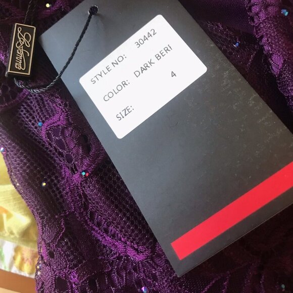 NWT La Femme 30442SC Stretch Lace Prom Dress Dark Berry Size 4 - Picture 9 of 9